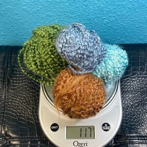 117g UNTAGGED Homespun in 4 different Colored Balls